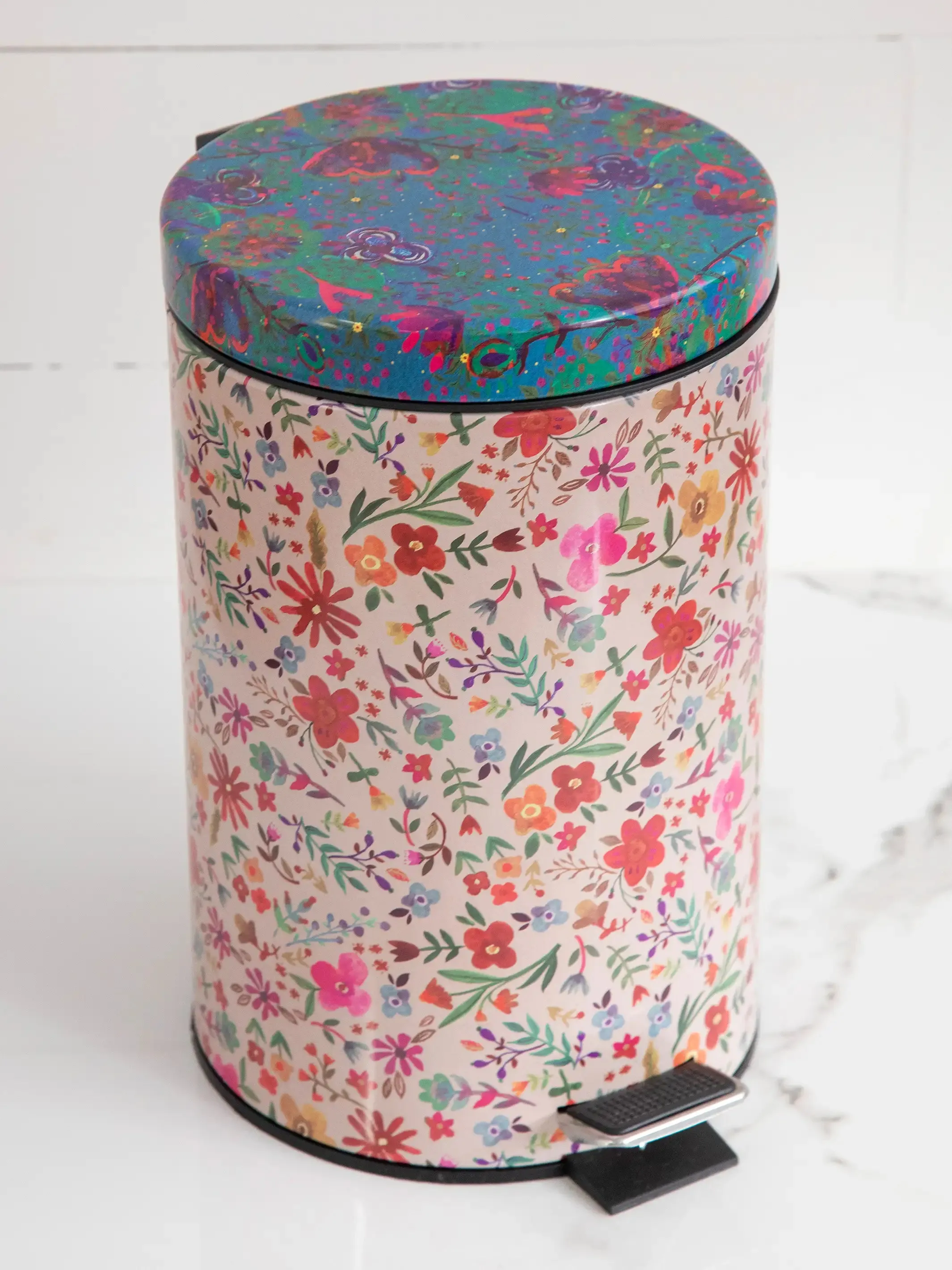 Bathroom Trash Can - Floral Border