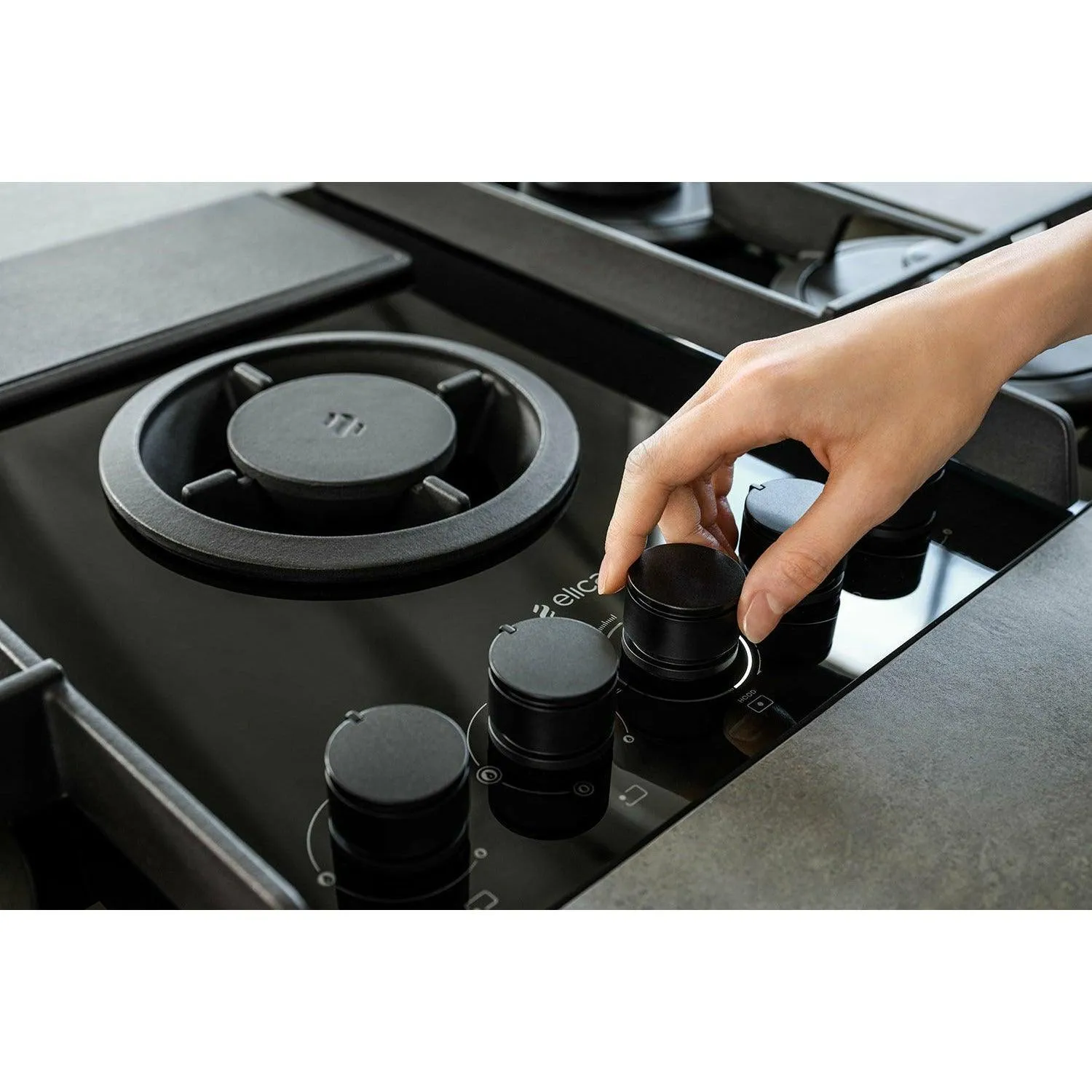 Elica NikolaTesla Flame 88CM Duct-out Vented Gas Hob - Black | NIKOFLAMEDUCTBL